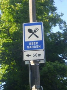 Biergarten Schild